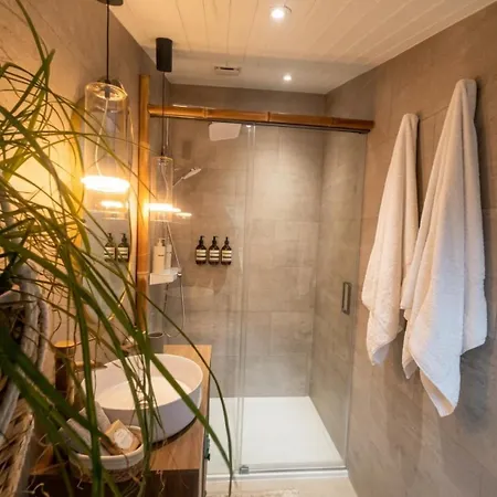 Privee Avec Salon Et Coin Cuisine Exterieur ベッド・アンド・ブレックファスト